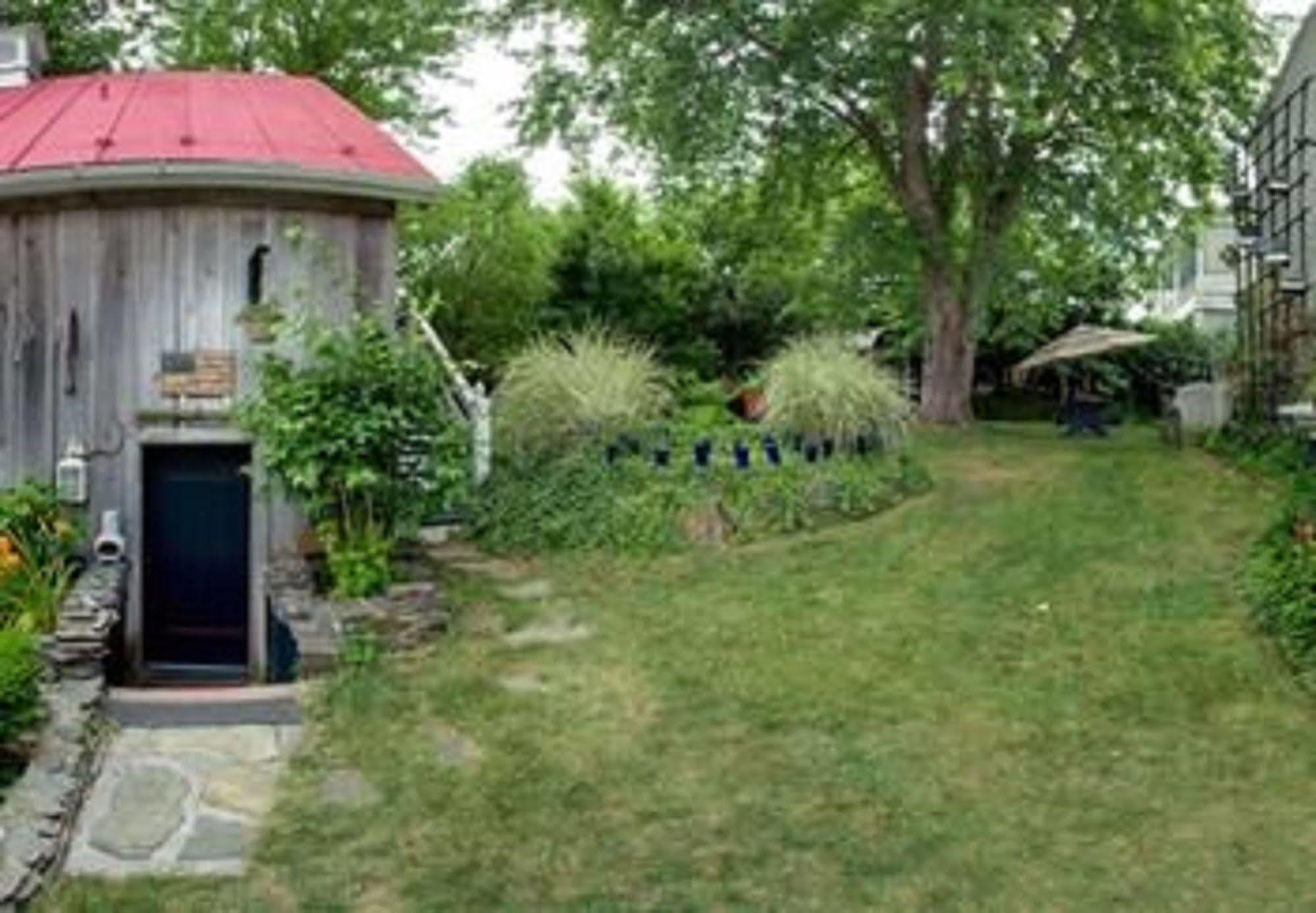 Lily Garden Bed&Breakfast Harpers Ferry Exterior foto