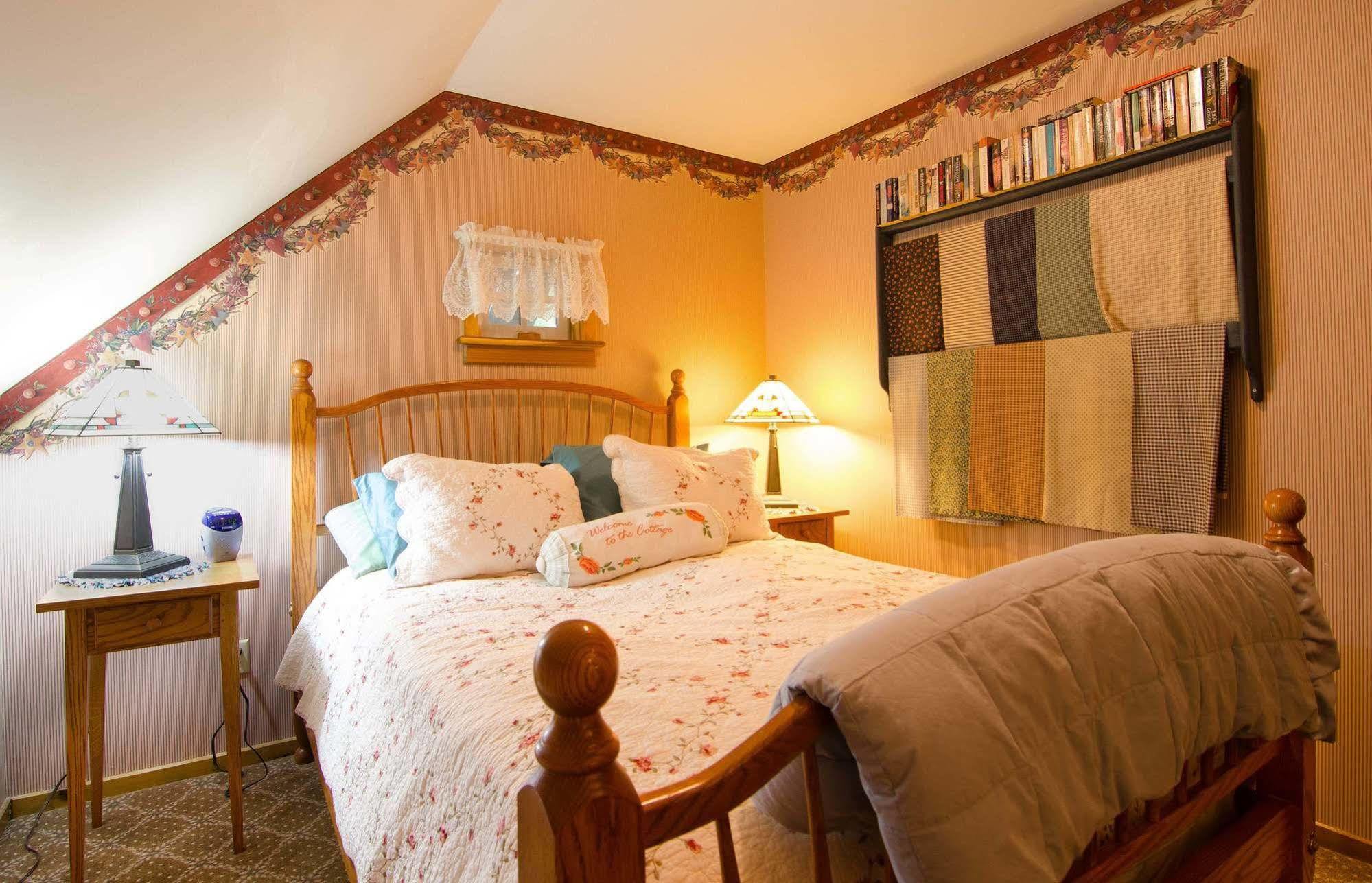 Lily Garden Bed&Breakfast Harpers Ferry Exterior foto
